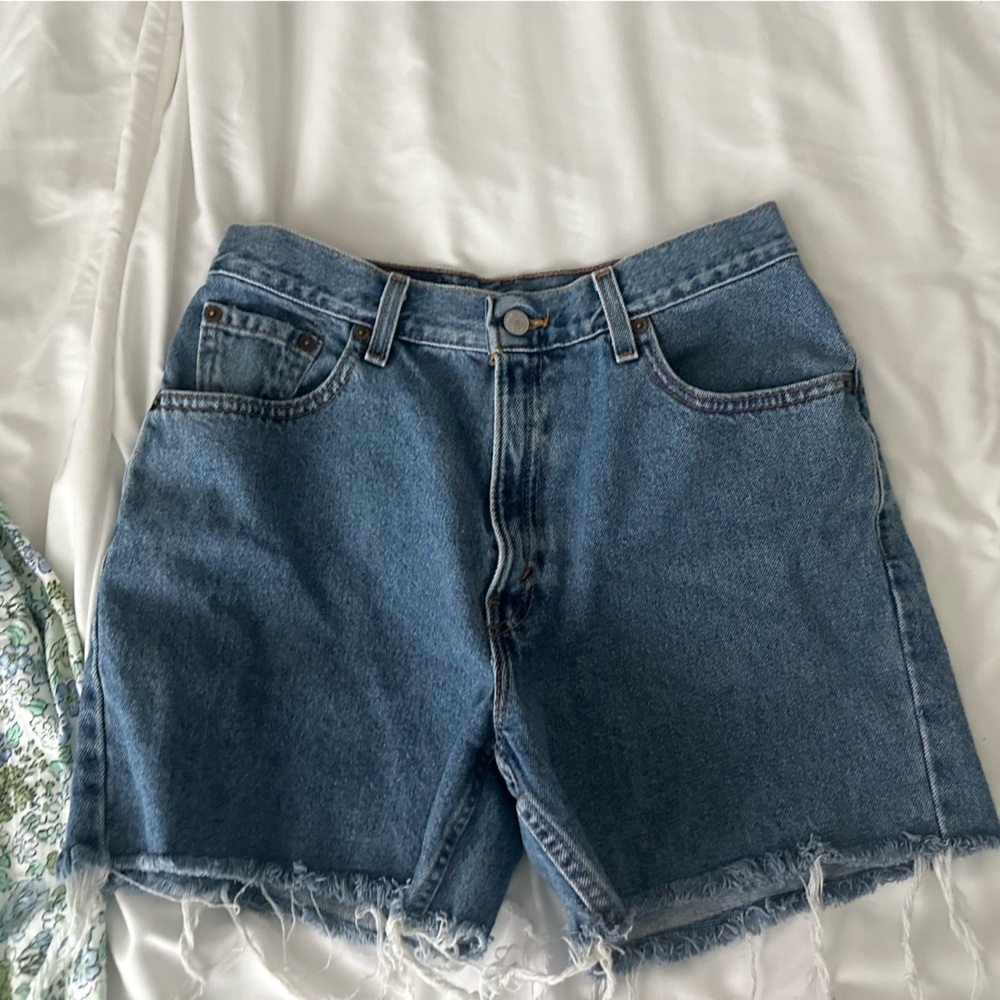LEVI’S vintage Y2K Jean shorts, size 10